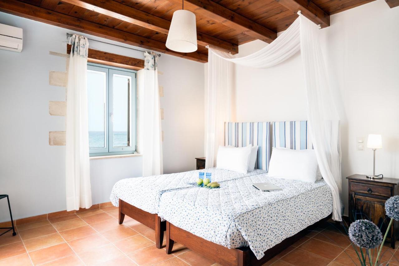 Beachfront Villa Turquoise With Private Pool, Bbq And Ping Pong Table Chrissi Akti Chania Exterior foto
