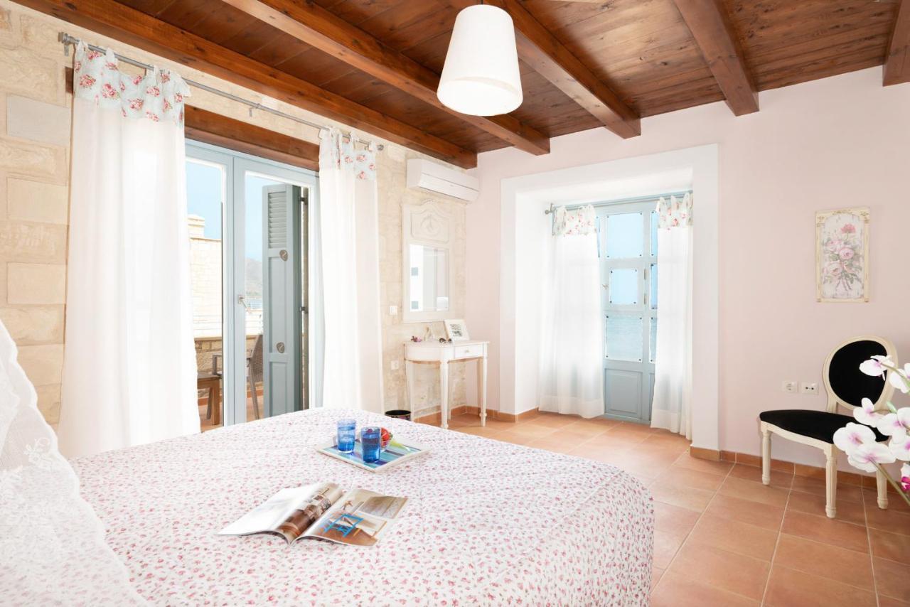 Beachfront Villa Turquoise With Private Pool, Bbq And Ping Pong Table Chrissi Akti Chania Exterior foto