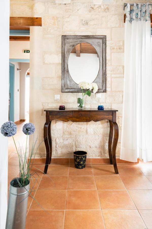 Beachfront Villa Turquoise With Private Pool, Bbq And Ping Pong Table Chrissi Akti Chania Exterior foto