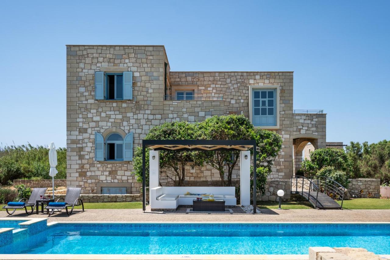 Beachfront Villa Turquoise With Private Pool, Bbq And Ping Pong Table Chrissi Akti Chania Exterior foto